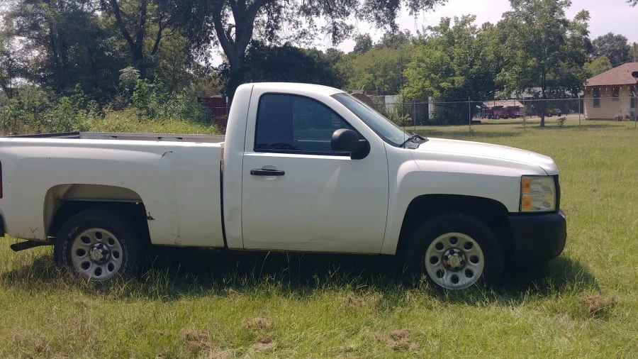 2011 Chevrolet Silverado 2nd Gen - Image 5 of 9