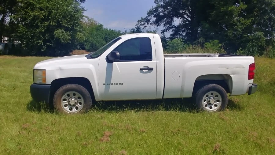 2011 Chevrolet Silverado 2nd Gen - Image 2 of 9