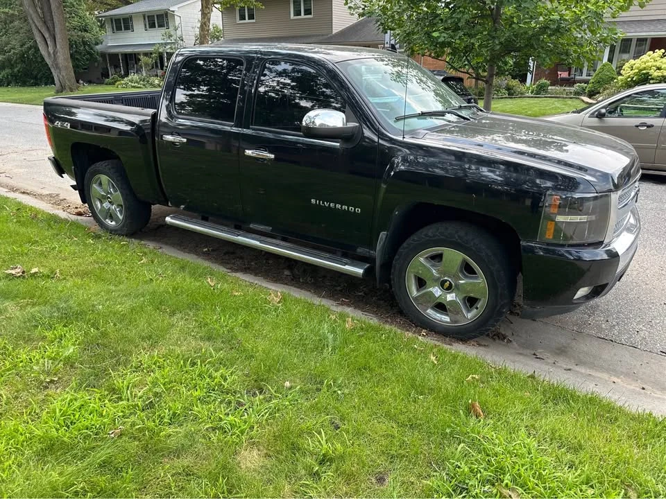 2011 Chevrolet Silverado 2nd Gen - Image 2 of 9