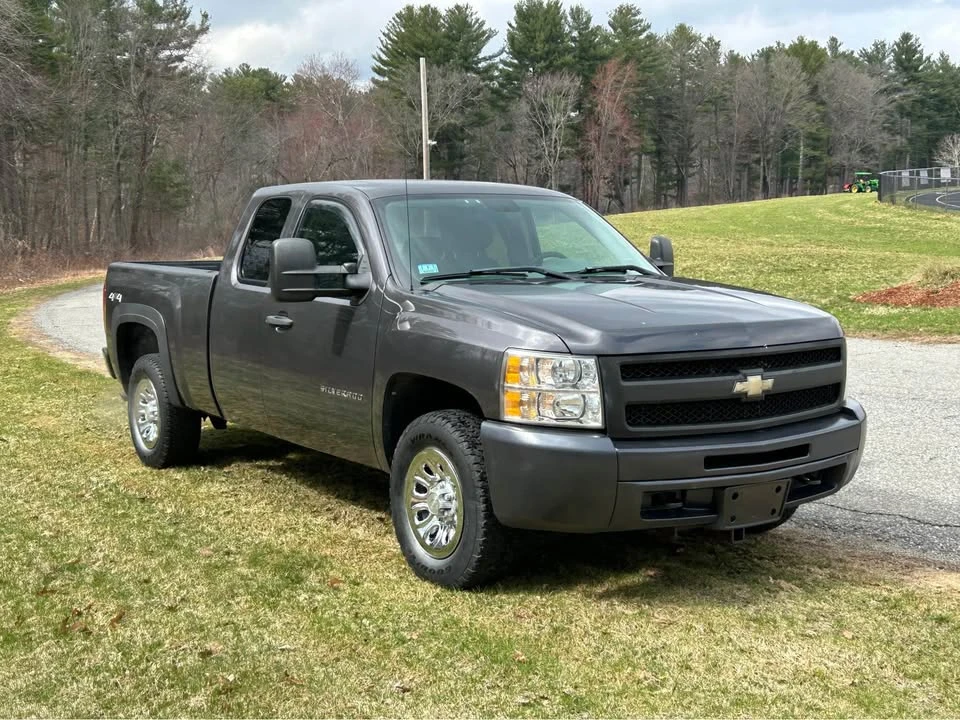 2011 Chevrolet Silverado 2nd Gen - Image 3 of 11