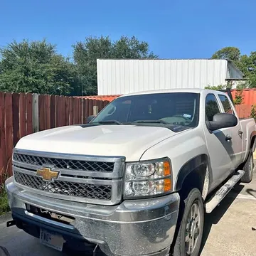 2011 Chevrolet 2500 Crew Cab Short Bed