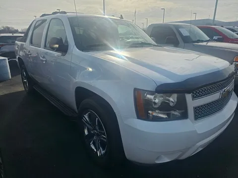 2011 Chevrolet Avalanche LS