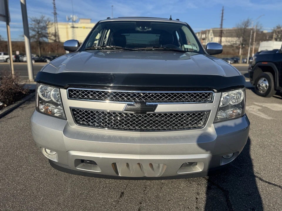 2011 Chevrolet Avalanche - Image 8 of 21