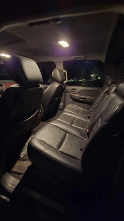 2011 Chevrolet Avalanche - Image 13 of 20