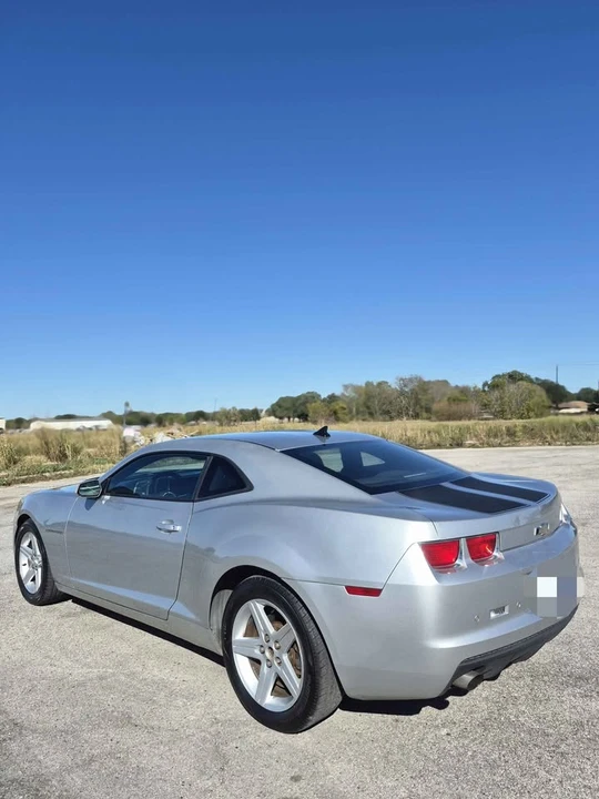 2011 Chevrolet Camaro 5th Gen - Image 6 of 19