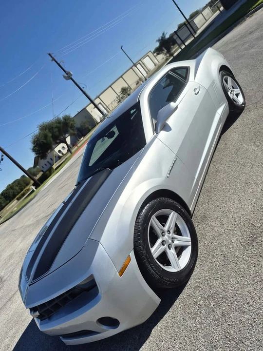 2011 Chevrolet Camaro 5th Gen - Image 2 of 19