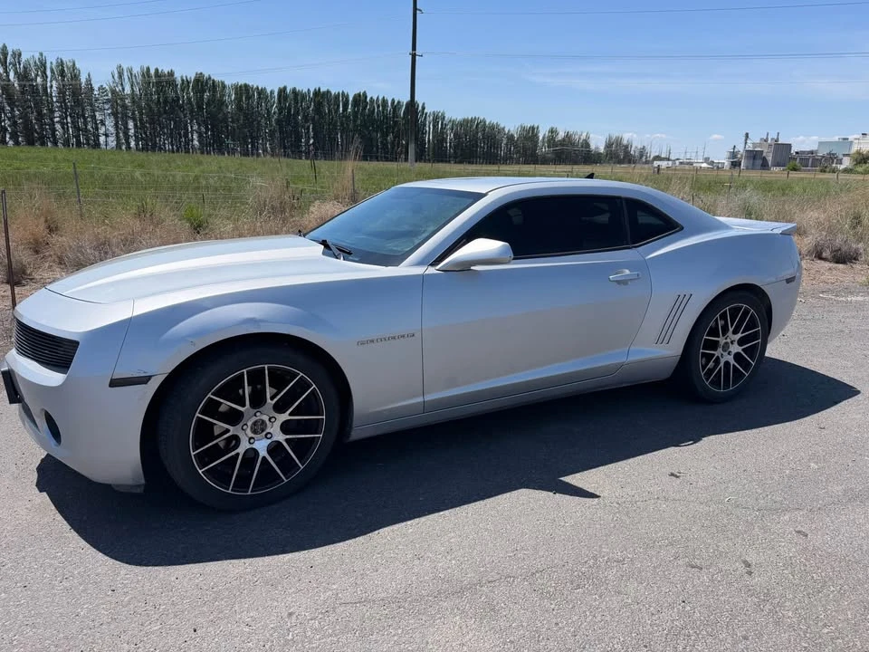 2011 Chevrolet Camaro 5th Gen - Image 2 of 2
