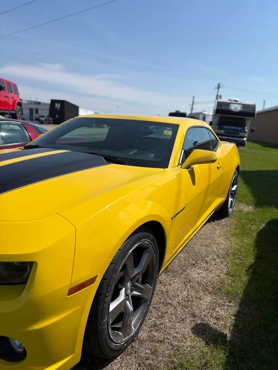 2011 Chevrolet Camaro 5th Gen - Image 2 of 3
