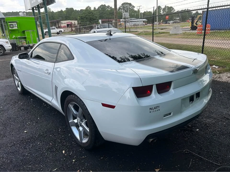 2011 Chevrolet Camaro 5th Gen - Image 5 of 9