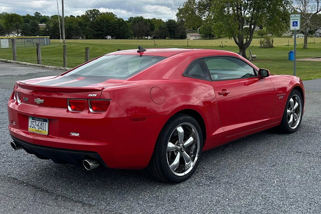 2011 Chevrolet Camaro SS 5th Gen - Image 4 of 31