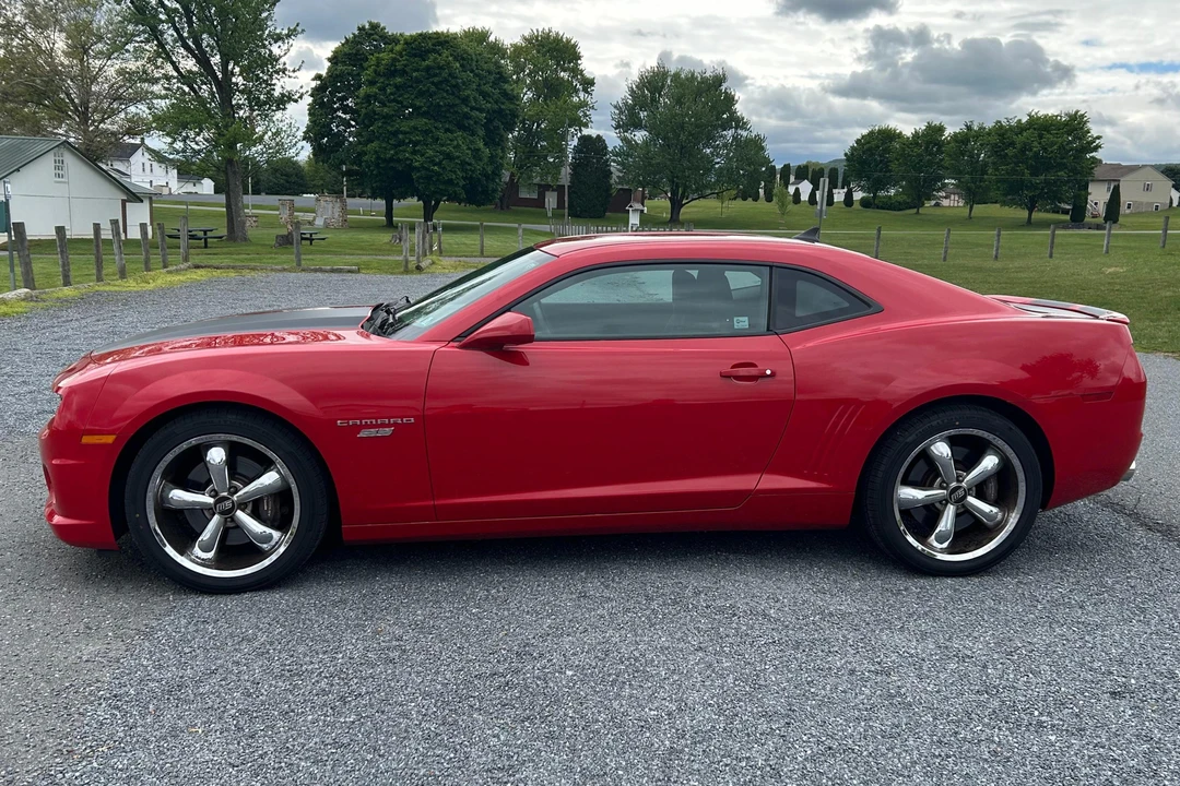 2011 Chevrolet Camaro SS 5th Gen - Image 3 of 31