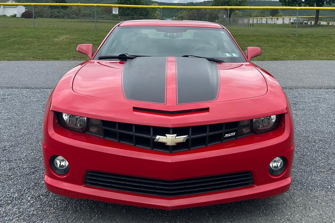 2011 Chevrolet Camaro SS 5th Gen - Image 2 of 31