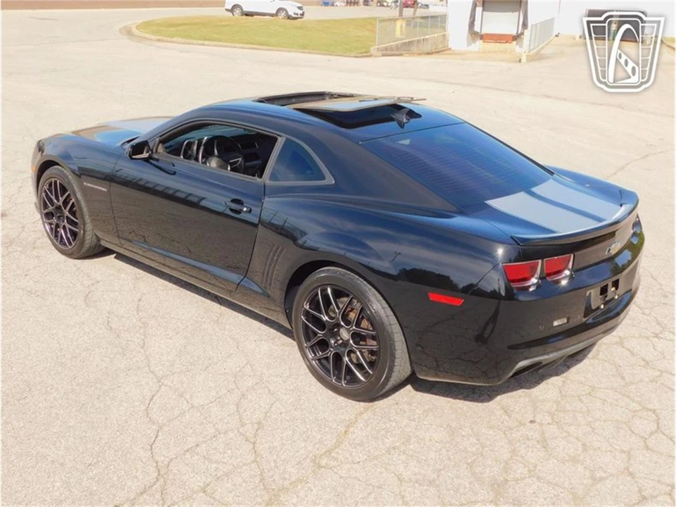 2011 Chevrolet Camaro 5th Gen - Image 15 of 31