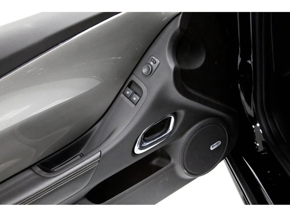 2011 Chevrolet Camaro 5th Gen - Image 25 of 31
