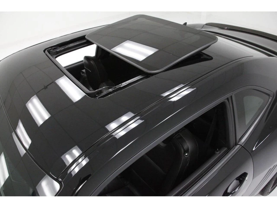 2011 Chevrolet Camaro 5th Gen - Image 10 of 31