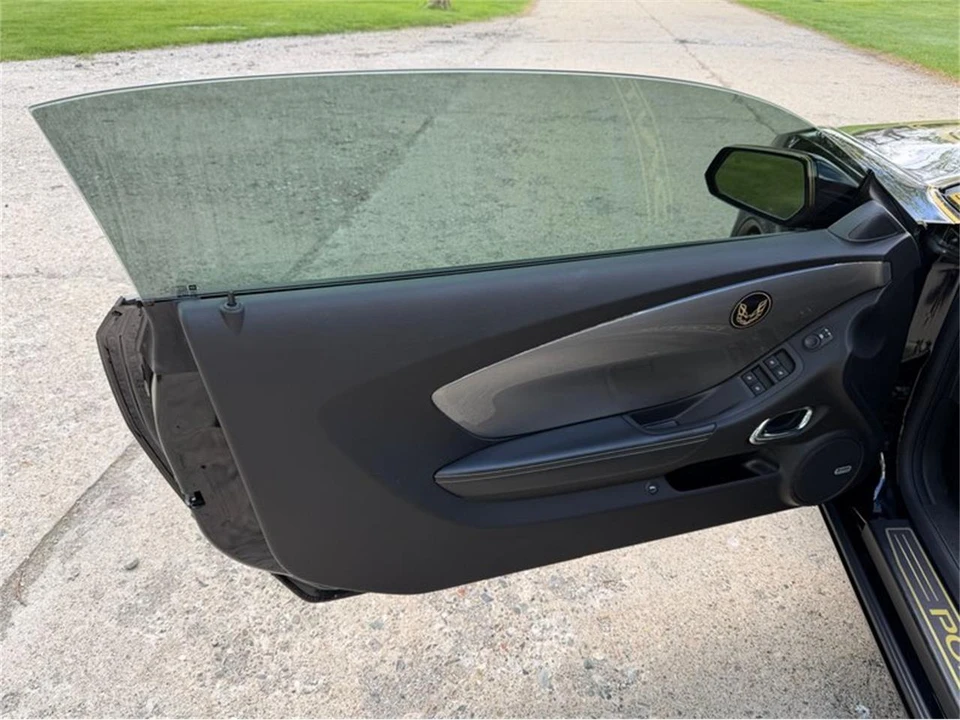 2011 Chevrolet Camaro 5th Gen - Image 16 of 31