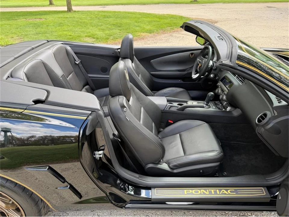 2011 Chevrolet Camaro 5th Gen - Image 21 of 31