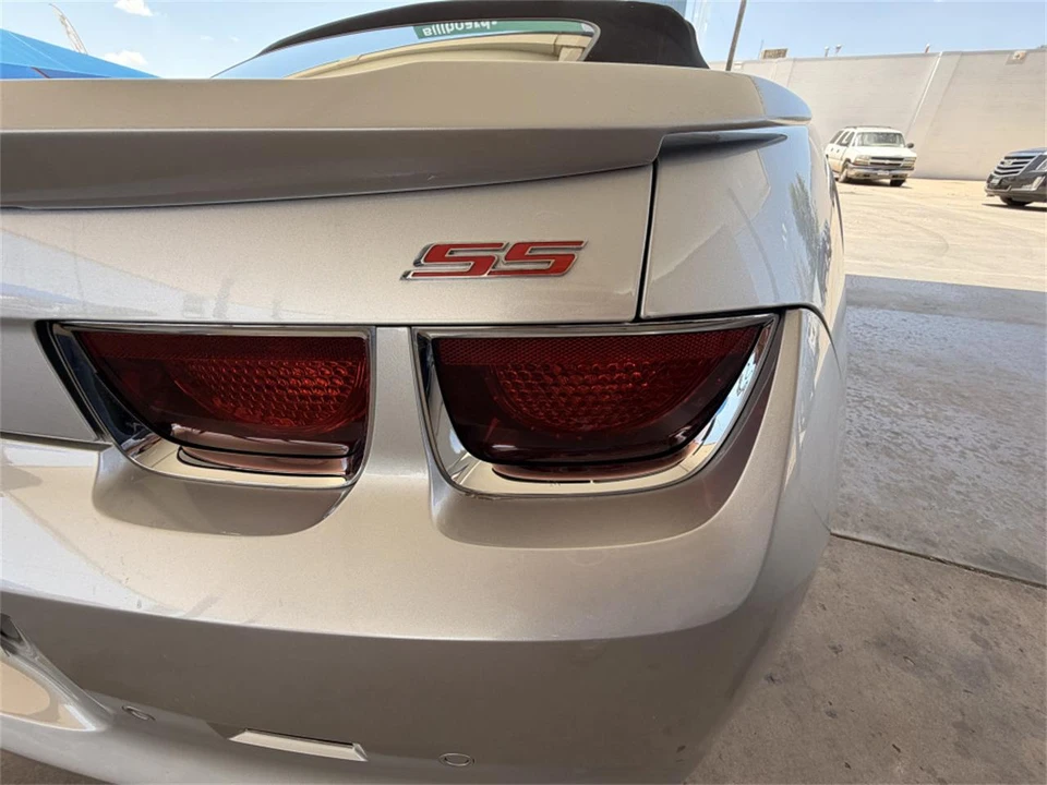 2011 Chevrolet Camaro 5th Gen - Image 16 of 24
