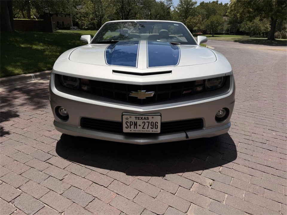 2011 Chevrolet Camaro 5th Gen - Image 10 of 24