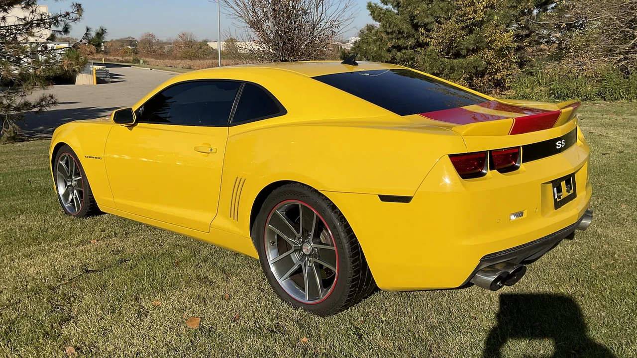 2011 Chevrolet Camaro 5th Gen - Image 3 of 25