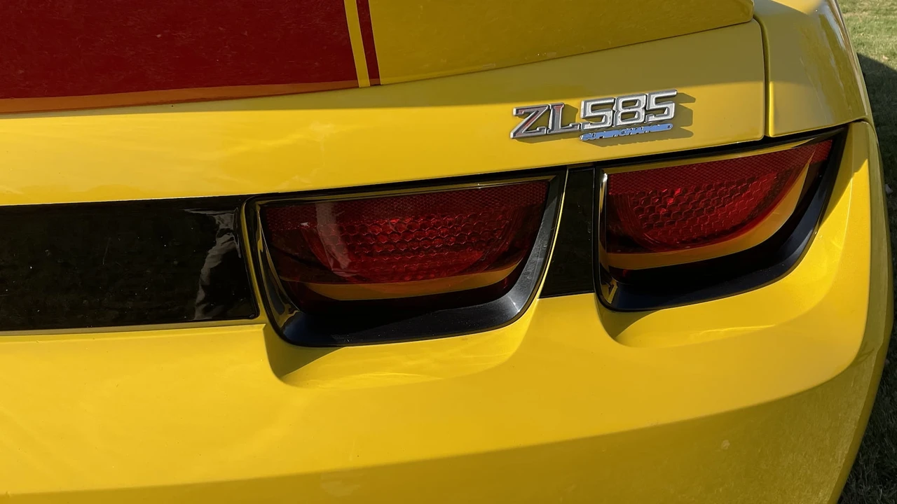 2011 Chevrolet Camaro 5th Gen - Image 7 of 26