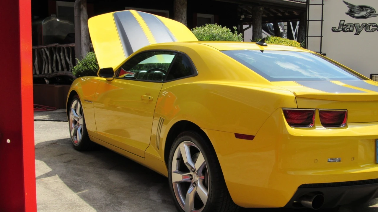 2011 Chevrolet Camaro SS 5th Gen - Image 6 of 21