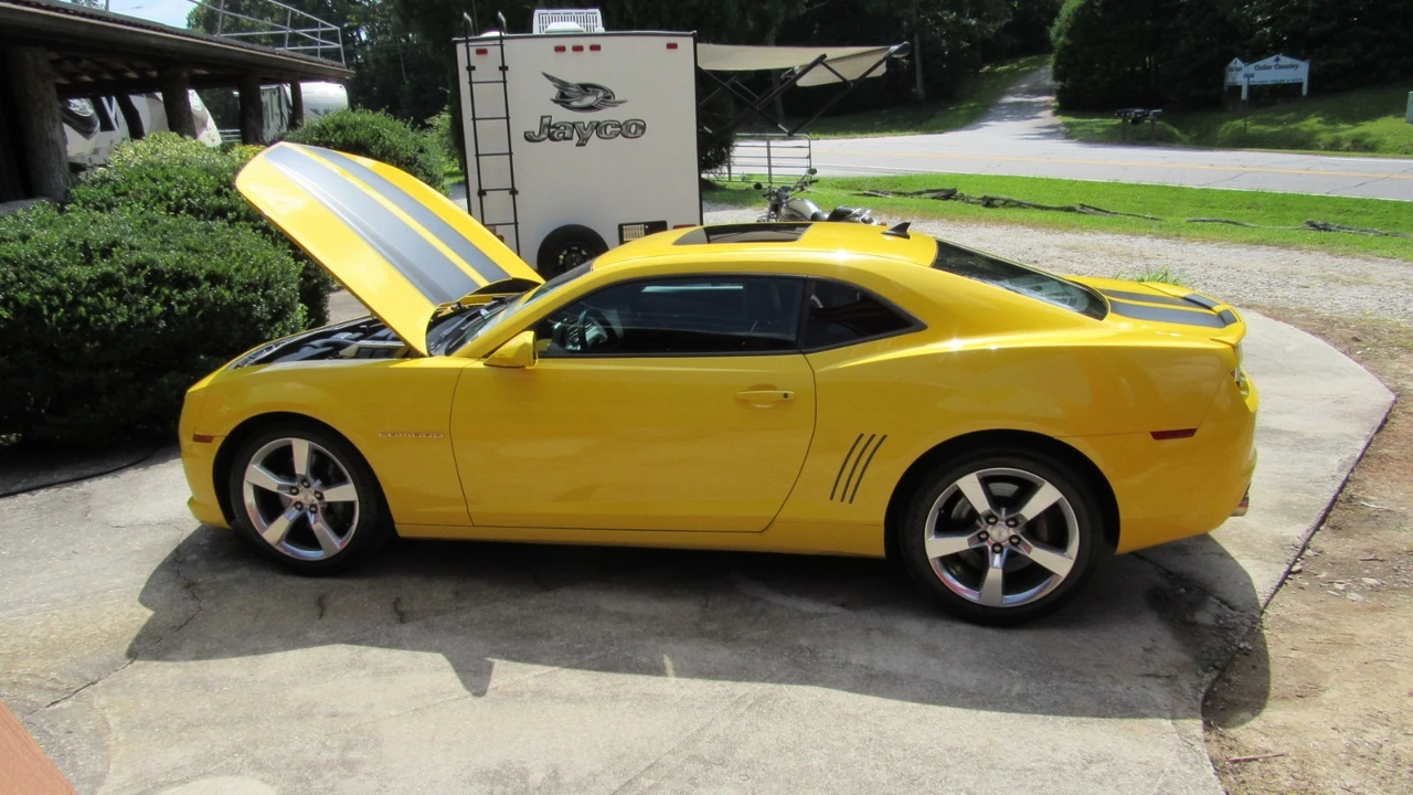 2011 Chevrolet Camaro SS 5th Gen - Image 5 of 21