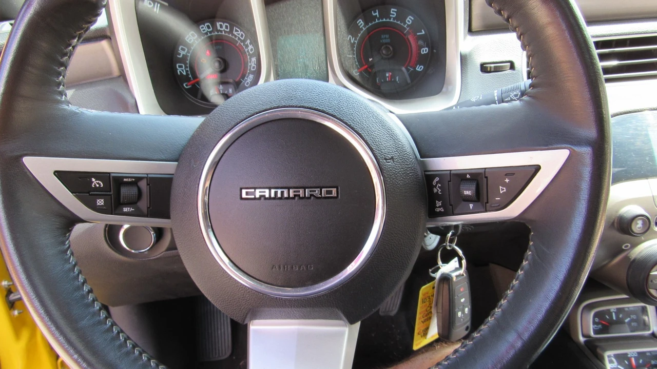 2011 Chevrolet Camaro SS 5th Gen - Image 20 of 21