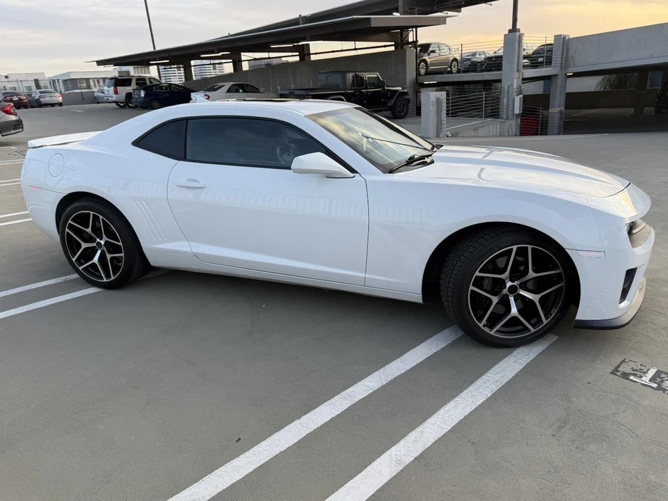 2011 Chevrolet Camaro SS 5th Gen - Image 3 of 31