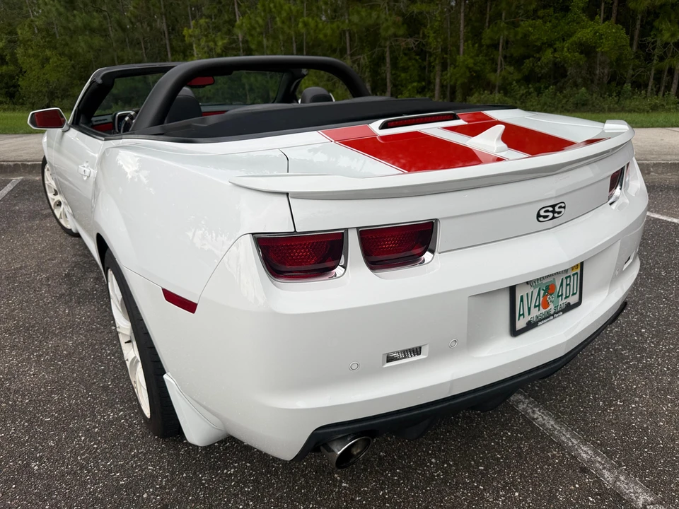 2011 Chevrolet Camaro SS 5th Gen - Image 8 of 31