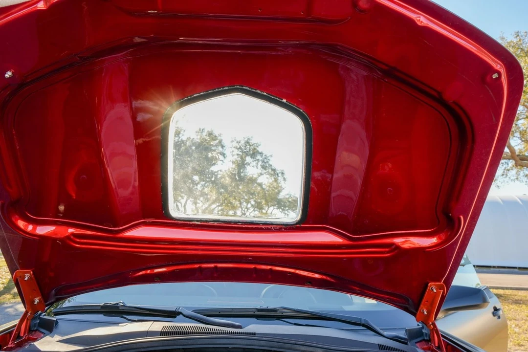 2011 Chevrolet - Image 12 of 31
