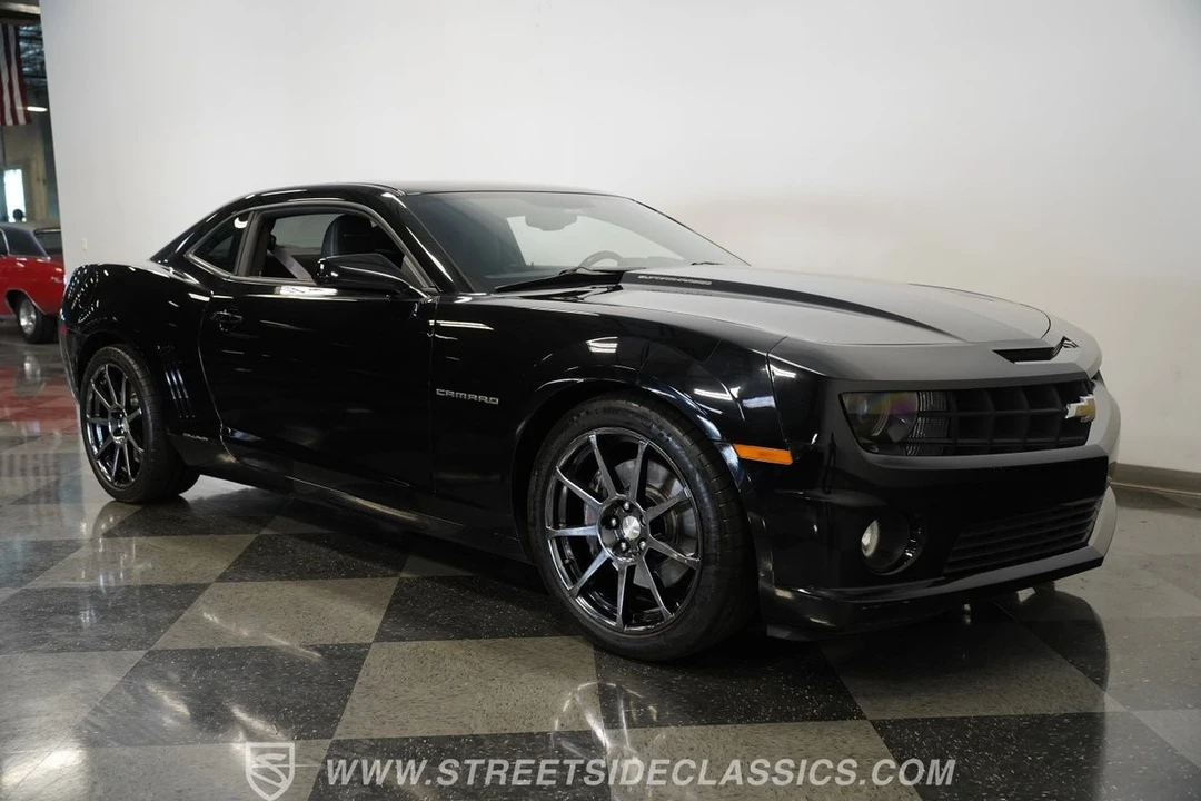 2011 Chevrolet Camaro - Image 17 of 31