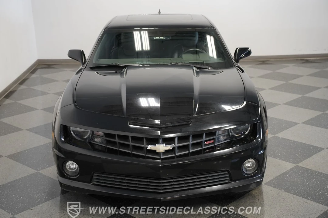 2011 Chevrolet Camaro - Image 22 of 31