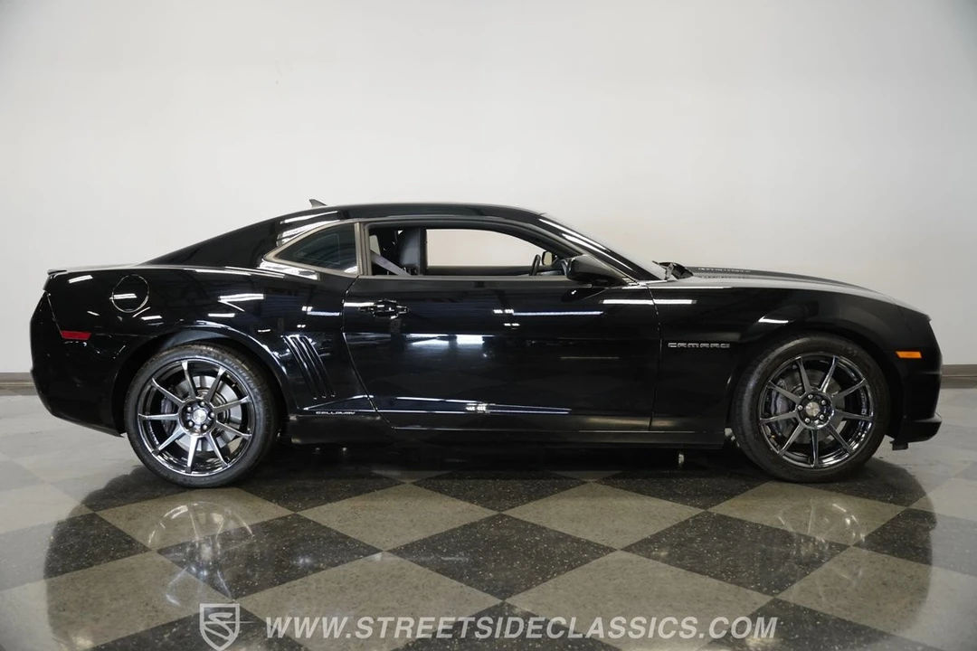 2011 Chevrolet Camaro - Image 15 of 31