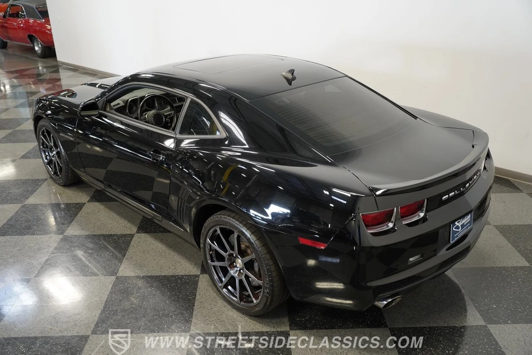 2011 Chevrolet Camaro - Image 28 of 31