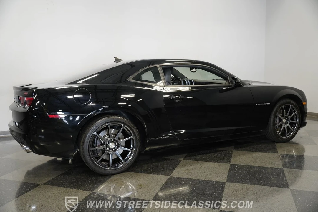 2011 Chevrolet Camaro - Image 14 of 31