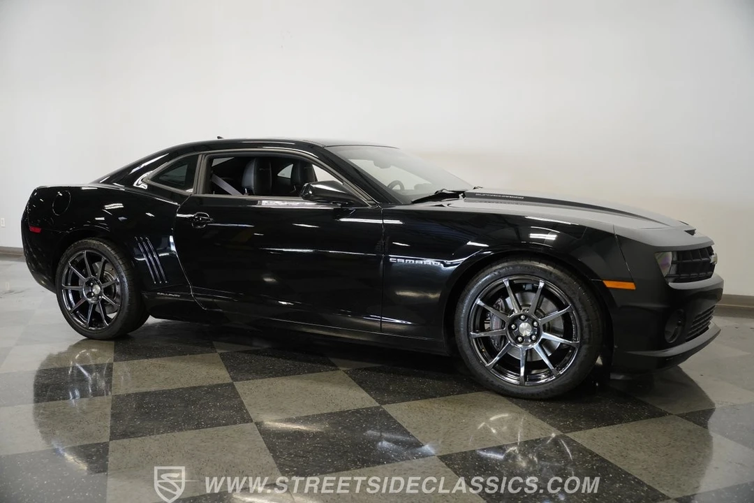 2011 Chevrolet Camaro - Image 16 of 31