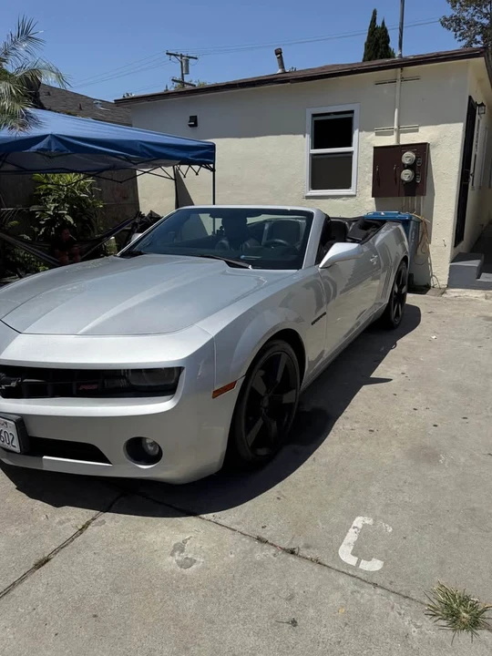 2011 Chevrolet Camaro 5th Gen - Image 2 of 9