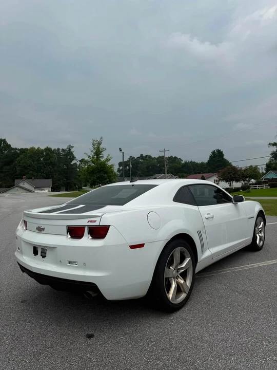2011 Chevrolet Camaro 5th Gen - Image 10 of 11