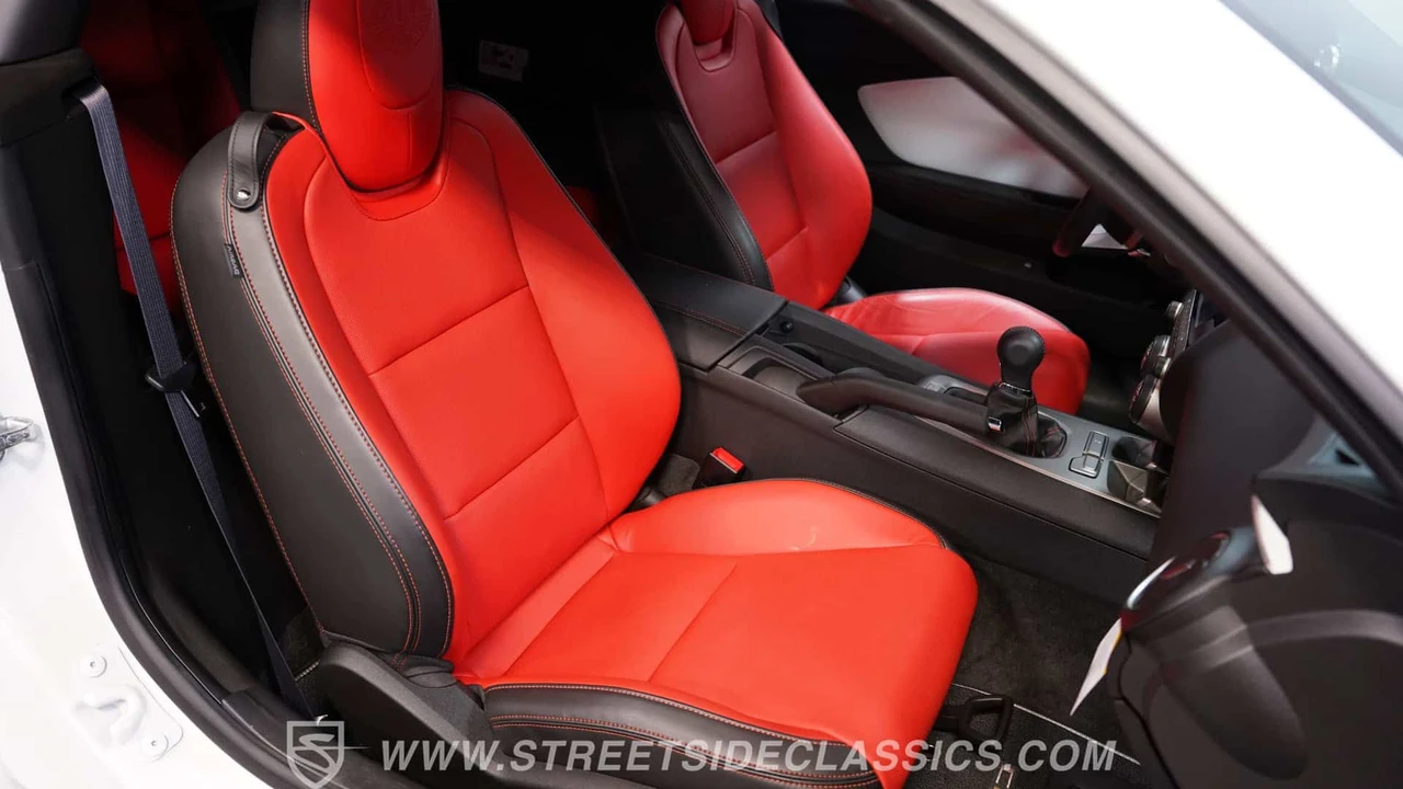 2011 Chevrolet Camaro 5th Gen - Image 23 of 29