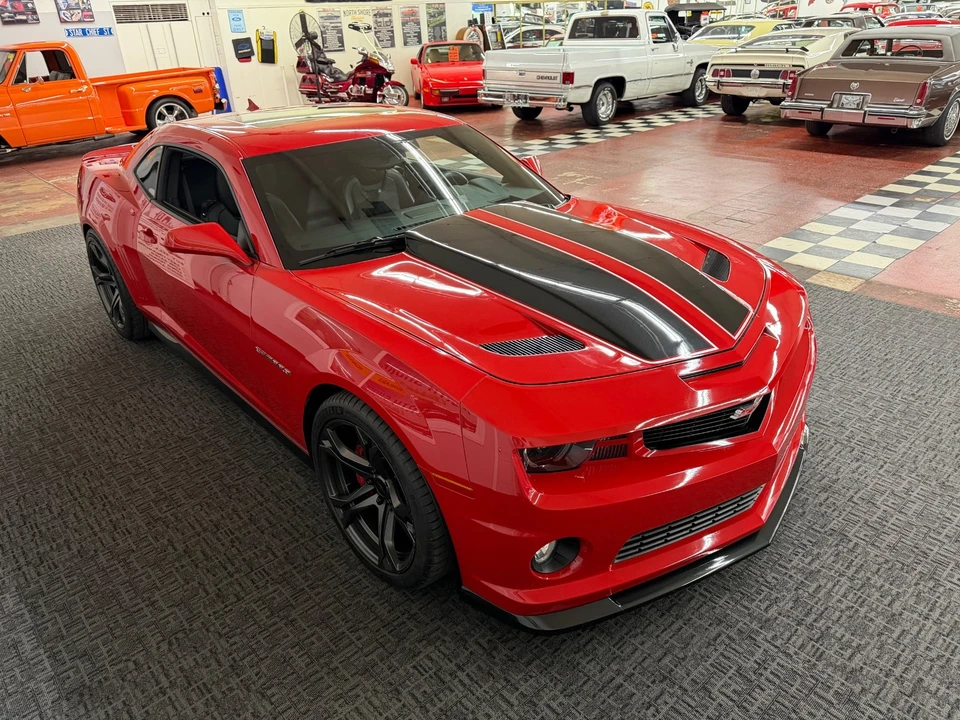 2011 Chevrolet Camaro SS 5th Gen - Image 10 of 31
