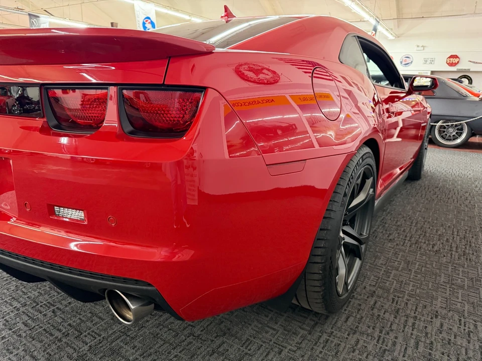 2011 Chevrolet Camaro SS 5th Gen - Image 28 of 31