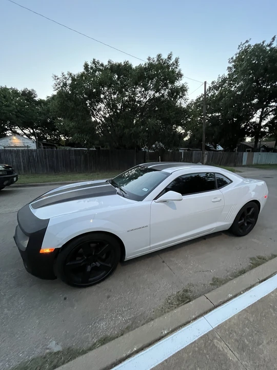 2011 Chevrolet Camaro 5th Gen - Image 2 of 6