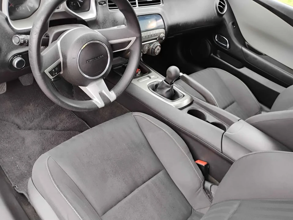2011 Chevrolet Camaro 5th Gen - Image 9 of 16