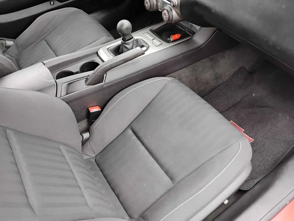 2011 Chevrolet Camaro 5th Gen - Image 13 of 16