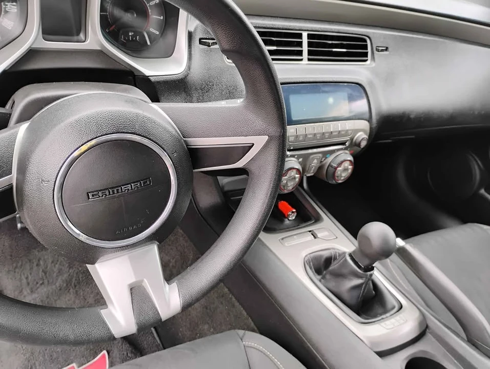 2011 Chevrolet Camaro 5th Gen - Image 10 of 16