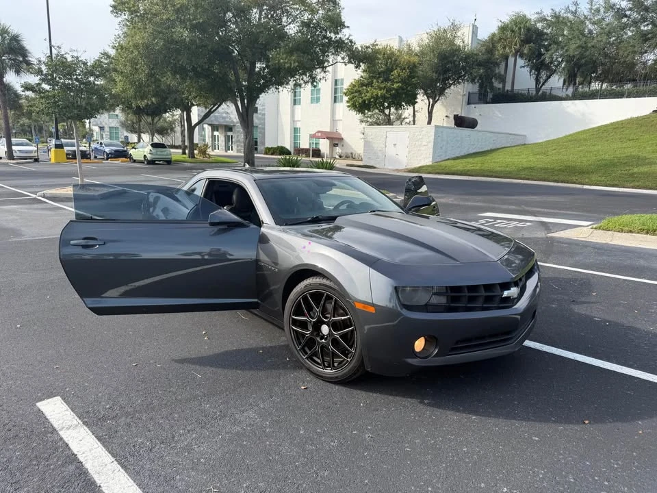 2011 Chevrolet Camaro 5th Gen - Image 5 of 12