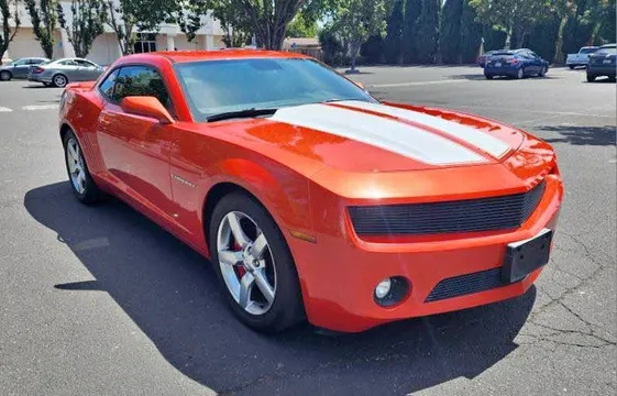 2011 Chevrolet Camaro LT1 Coupe 2D