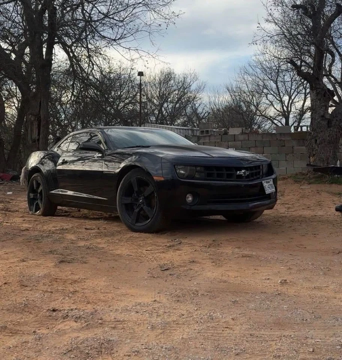2011 Chevrolet Camaro 5th Gen - Image 2 of 4