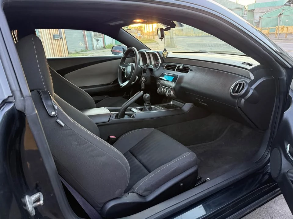 2011 Chevrolet Camaro 5th Gen - Image 14 of 15